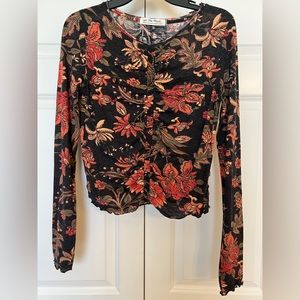 We the Free, long sleeve tee. Size medium, great fall colors! Worn one time!